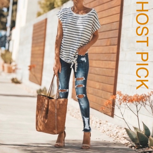 LAST ONEKanCan Distressed Perfect Fit Skinny Jeans - Picture 2 of 6